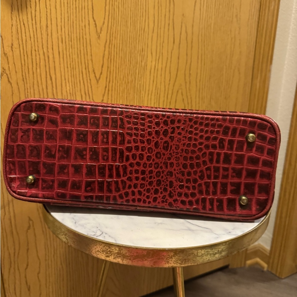 Chic Red Crocodile Pattern Cosmetic Bag - image 7